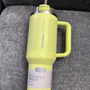 Stanley Calia special edition Bright Lime Quencher 40oz Tumbler with Silver Logo